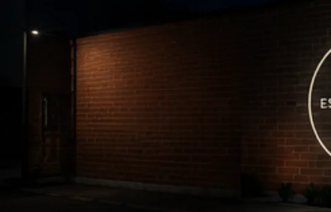 Blank wall before projection — Heritage Crest
